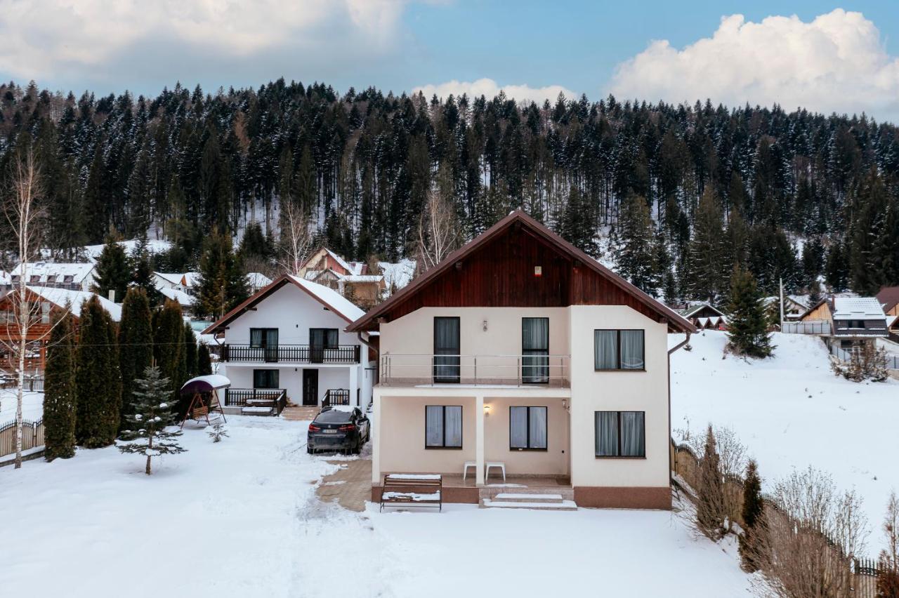 Villa Casa Valeria Voronet Esterno foto